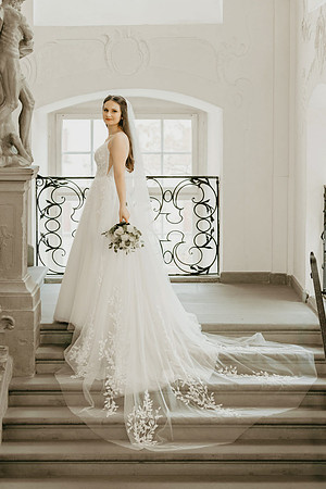 4real-photography-schloss-meersburg-hotel-wilder-mann-werft1919-hochzeit-sektempfang-getting-ready.30