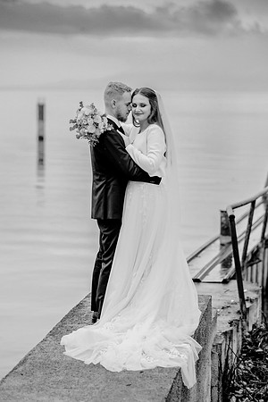 4real-photography-schloss-meersburg-hotel-wilder-mann-werft1919-hochzeit-sektempfang-getting-ready.66