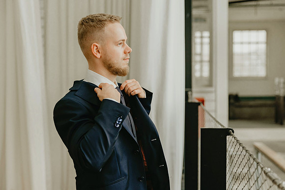 4real-photography-schloss-meersburg-hotel-wilder-mann-werft1919-hochzeit-sektempfang-getting-ready.54