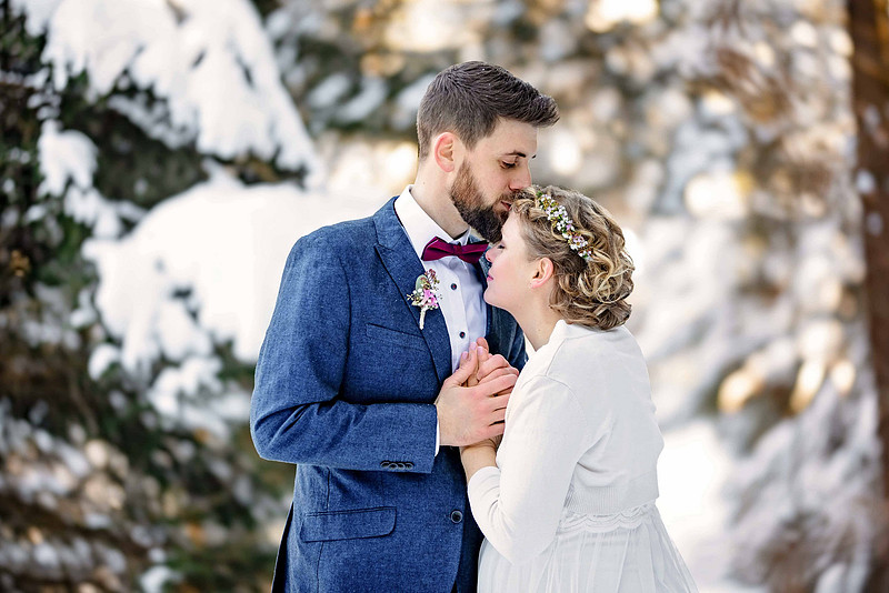hochzeitsfotograf-kempten-fine-art-brautpaar-4real-heiraten-im-allgaeu-isny