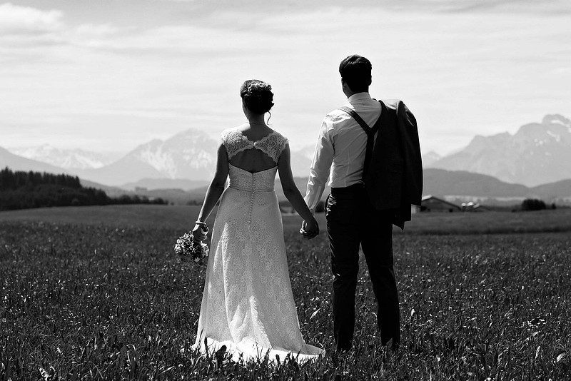 hochzeitsfotograf-kempten-fine-art-brautpaar-4real-heiraten-im-allgaeu-isny