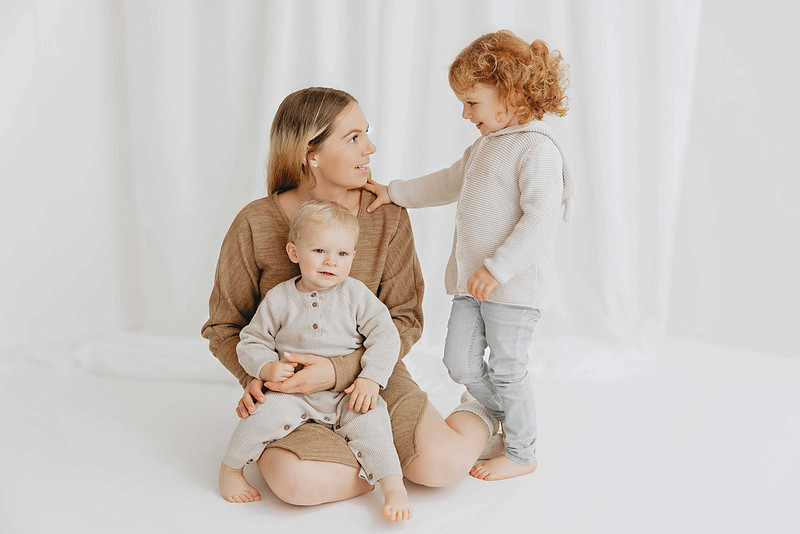 familienfotograf-kempten-authentische-familienfotos-allgaeu-kinderfotografie-isny