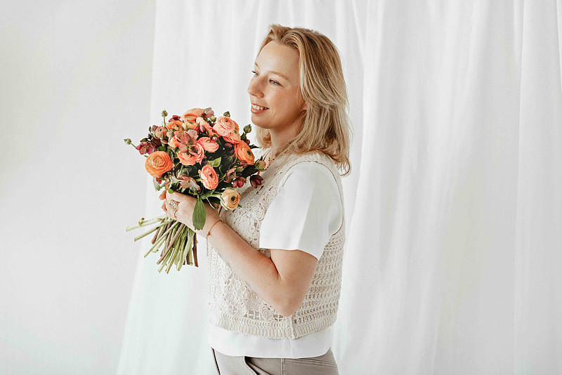 Personal Branding Fotografie für Soloselbstständige im Allgäu. Puristische und kreative Business-Porträts, die deine Persönlichkeit und dein Business authentisch zeigen. – Erstellt von 4Real Photograp
