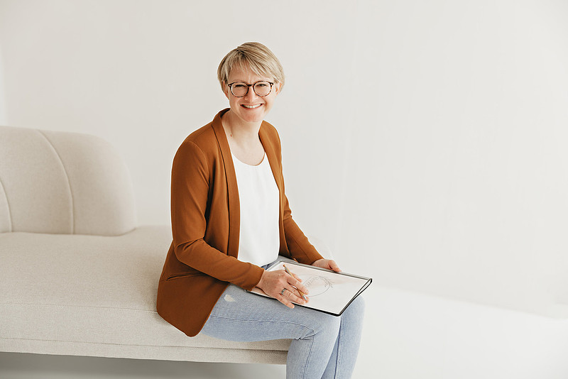 Personal Branding Shooting für eine Traurednerin – Authentische Unternehmensfotografie im Raum Ravensburg und Bodensee.
