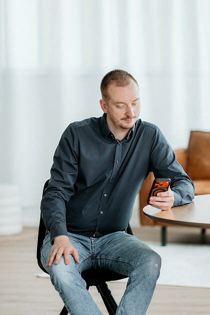 Businessfotografie Ravensburg Beratung und Coaching Gespräch im modernen Büro Studio 4Real Photography.
